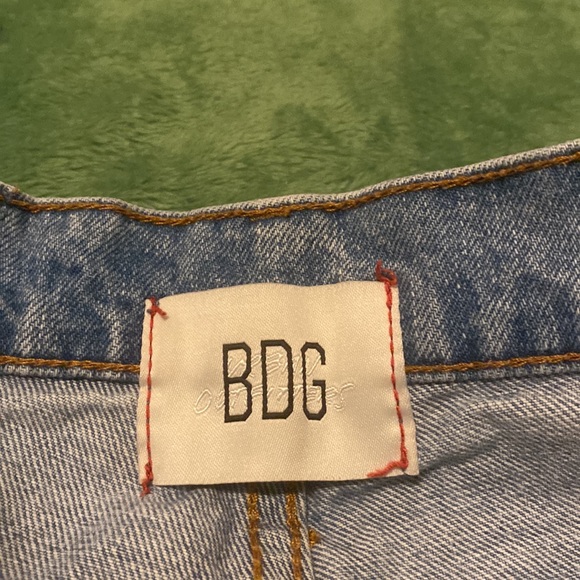 BDG Wide Leg Jeans - Picture 3 of 4